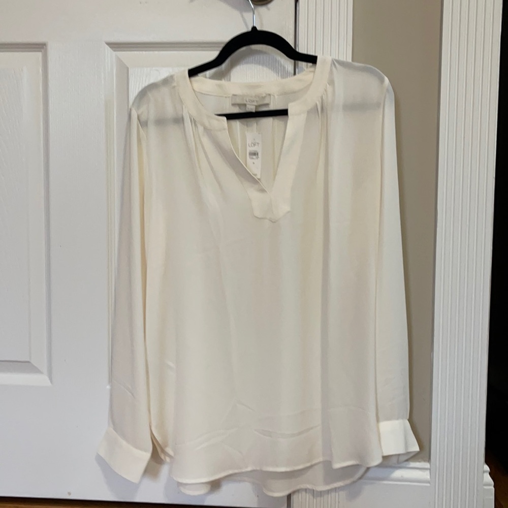 NWT white tunic blouse size medium
